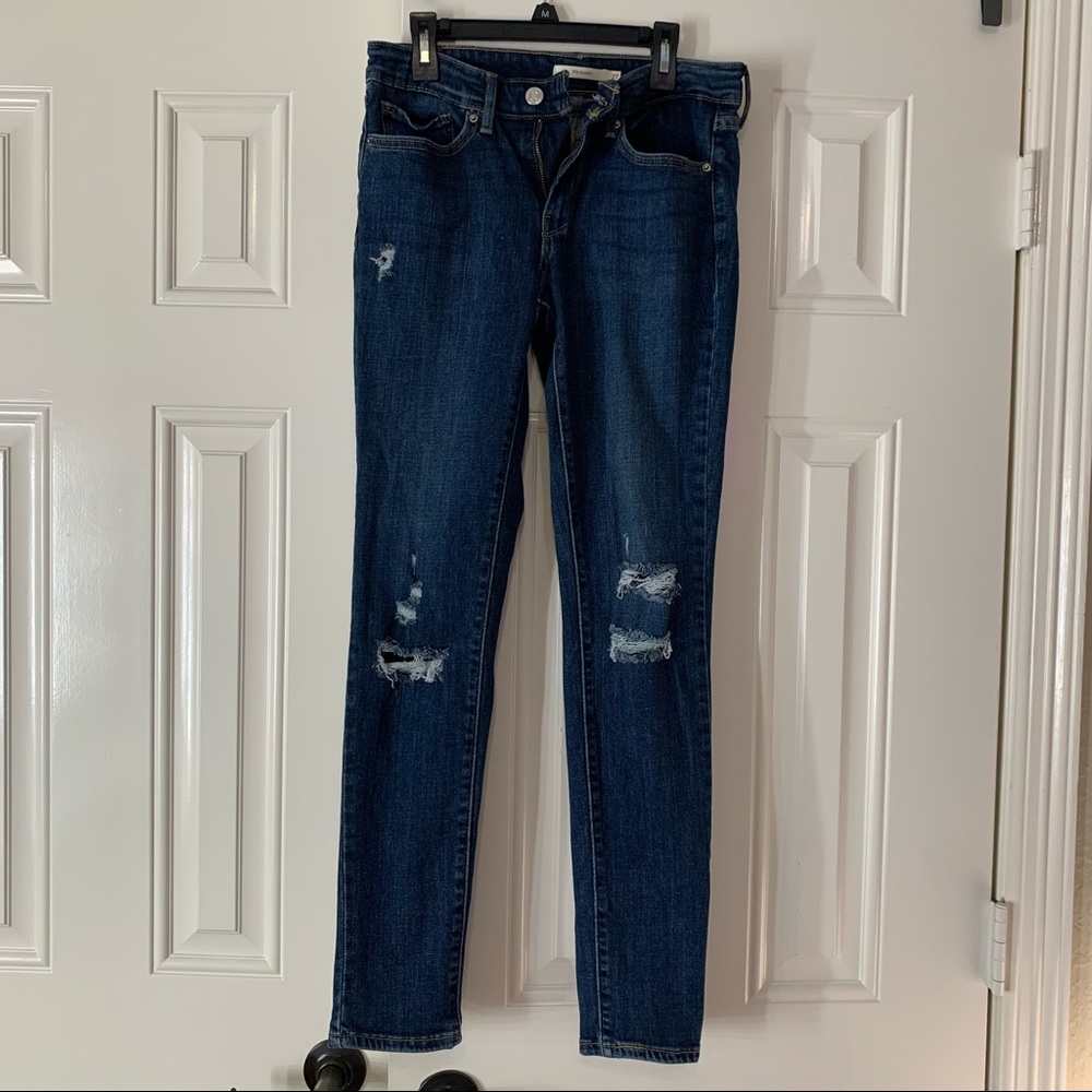 Ripped Levi skinny jeans